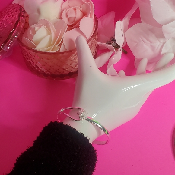 Sterling Silver Women's Tennis Bracelet -  99.9% Pure Silver - Picture 2 of 7